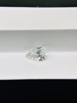 Syntetyczne laboratorium w kształcie gruszki stworzyło białe diamenty Stopień czystości VS1