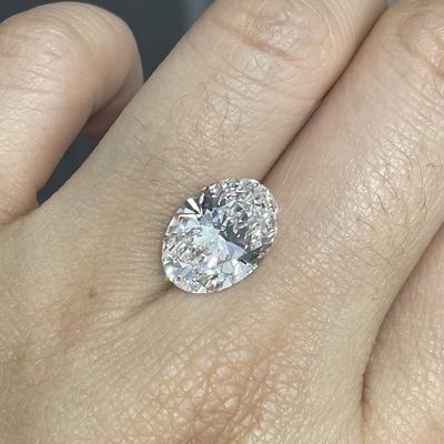 Bezbarwne 10 Mohs Lab Owalne CVD Diamenty wyhodowane 2,0ct-2,5ct Certyfikowane przez IGI