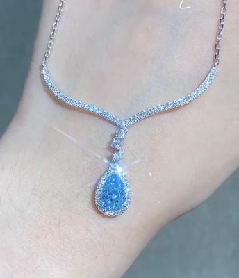 Laboratorium Blue Pear stworzyło diamentowy naszyjnik o wadze 1,5 caratu.