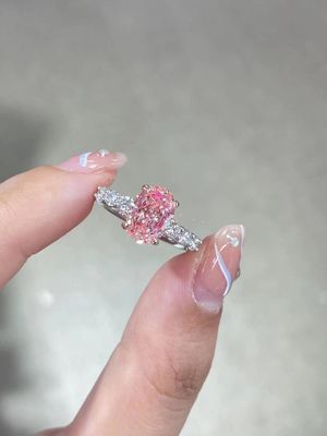 2.5ct Fancy Pink Lab Stworzony Diamentowy Pierścień Zaręczynowy 18K Biały Złoty Pierścień Oblubieniowy