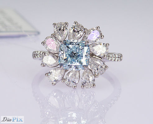 3.284ct Poduszka Sky Blue CVD Syntetyczne pierścienie diamentowe Luksusowy zestaw z 18K białego złota