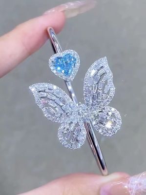Zbiór z diamentem, motyl, bransoletka, kolorowy diament, biżuteria, kolczyk, kolczyk