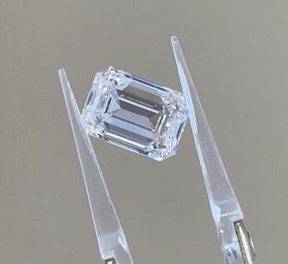 Laboratorium Produkcji Biżuterii Diamenty CVD Szmaragd 2-33 karatów DEF VS-VVS2 Certyfikat IGI