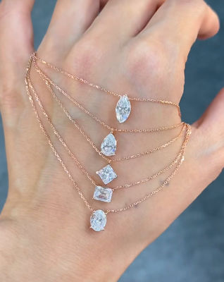 Wyborny kolczyk z diamentem w modzie Diamentowe biżuteria